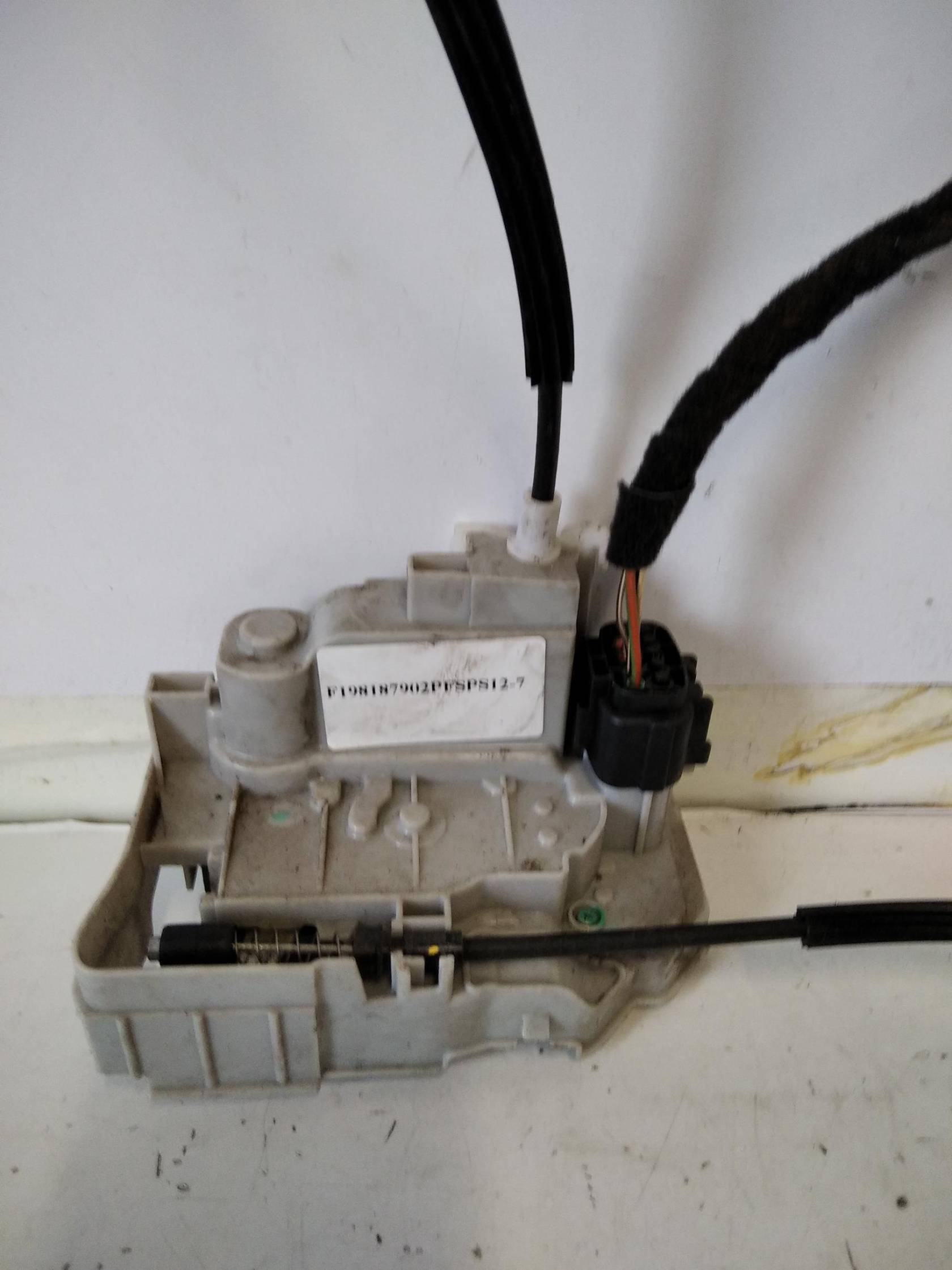 Serratura porta post. dx.